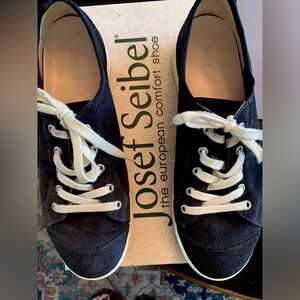 Josef Seibel Women’s Caren navy suede sneakers -size 39